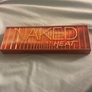 Urban decay Naked Heat palette
